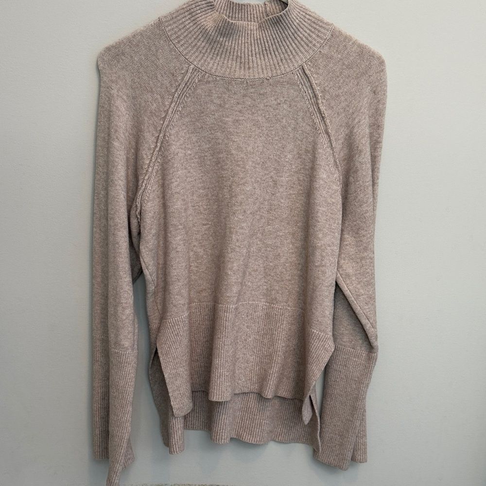 Cyrus Women's Beige Cowl Neck Sweater. Size XS. Fits Like S-M